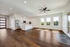 3900_Crockett_Ave_008