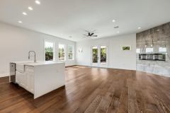 3900_Crockett_Ave_012