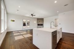 3900_Crockett_Ave_013