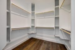3900_Crockett_Ave_035